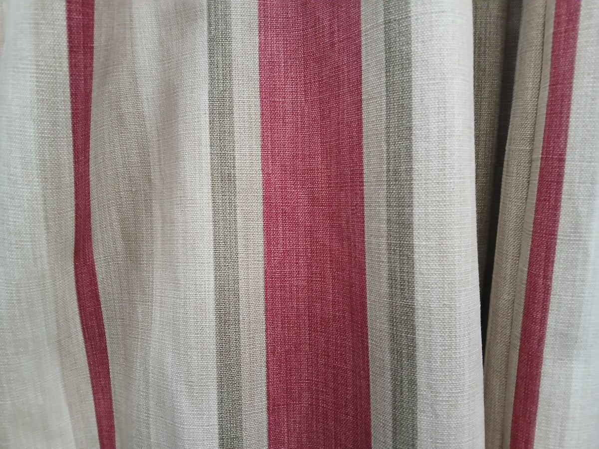 Red and Cream Striped Set main image 0
