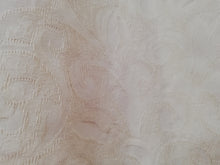 Load image into Gallery viewer, Cream self pattern, iined &amp; I/L, 3829
