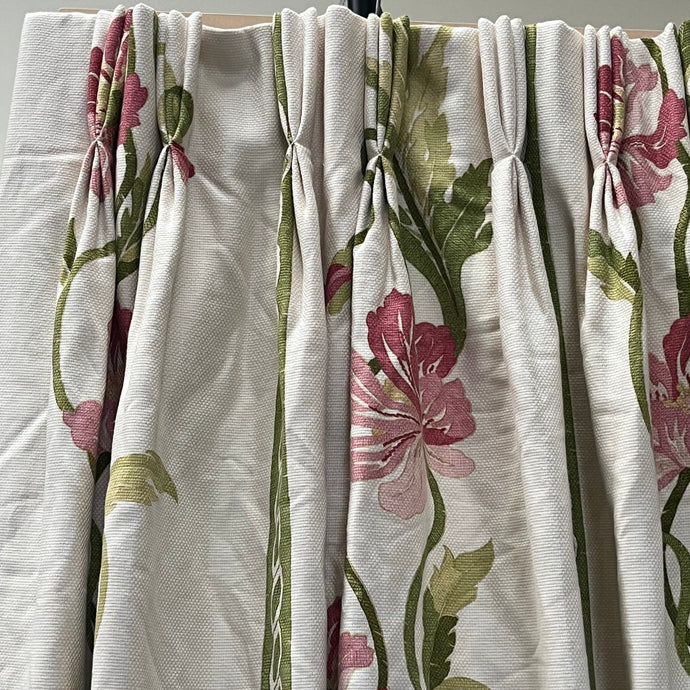 Nina Campbell 'Poppy' linen, cream with pink&green florals, pinch pleats, lined I/L 3512B