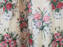 Load image into Gallery viewer, Cream glazed cotton with bunches of pink flowers &amp; blue ribbons, lined &amp; I/L, 3551b
