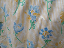 Load image into Gallery viewer, Yellow stripe with yellow &amp; blue flowers, lined &amp; I/L, 3699b

