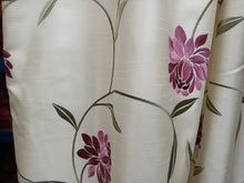 Load image into Gallery viewer, Cream with pink florals, lined, 3712f
