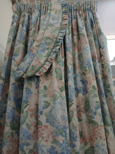 Load image into Gallery viewer, Pink &amp; blue florals,lined, 3720c
