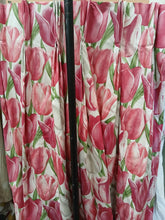 Load image into Gallery viewer, White with large pink tulips, B/O lined, 3747a
