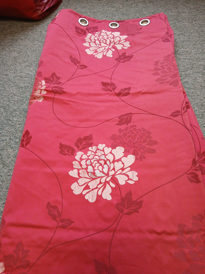 Red floral design, lined & I/L, 3758