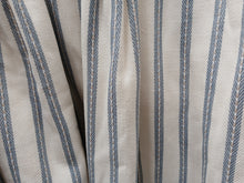 Load image into Gallery viewer, White with blue stripes, B/O lining, 3766c
