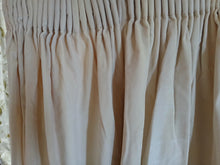 Load image into Gallery viewer, Plain cream velour, lined, 3722e
