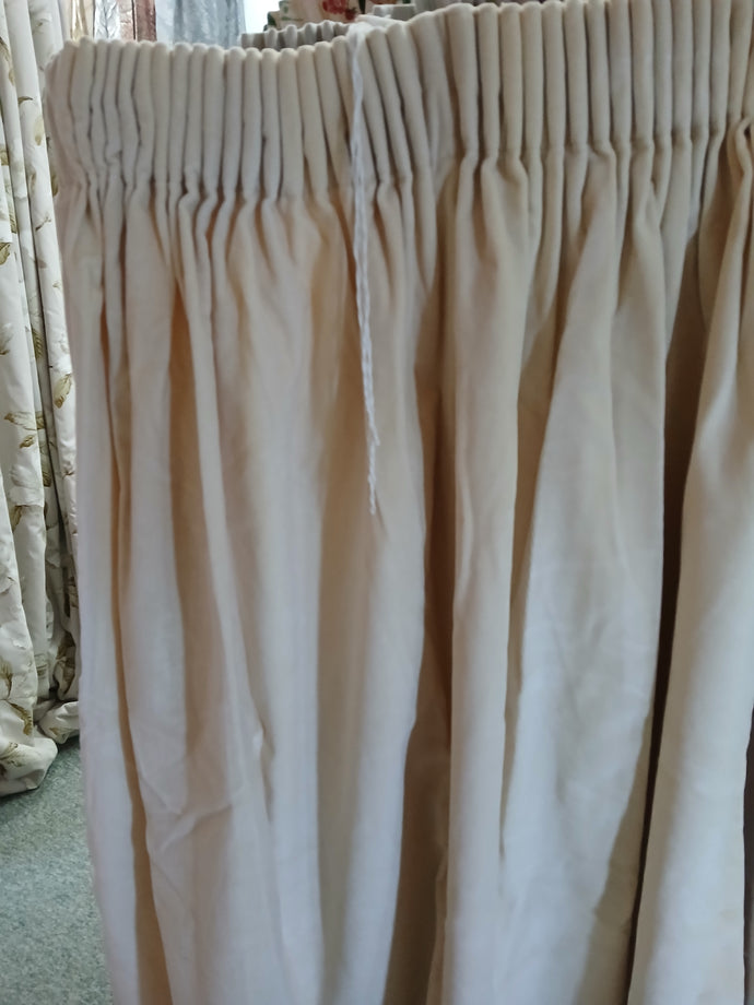 Plain cream velour, lined, 3722e