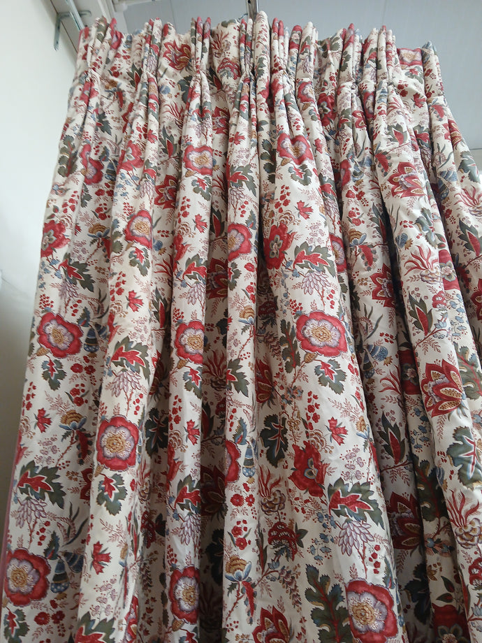 Cream with red & green florals, lined & I/L, 3774c