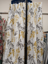 Load image into Gallery viewer, White b/g with yellow/ green &amp; grey floral, lined &amp; I/L, 3783h
