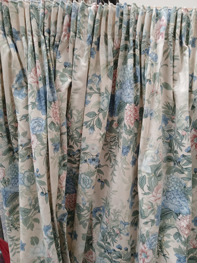 White with pink & blue florals, lined, 3804d