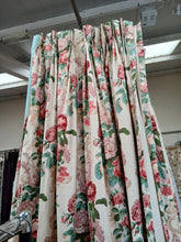 Load image into Gallery viewer, Cream b/g with pink florals, lined, 3805b
