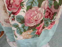 Load image into Gallery viewer, Cream b/g with pink florals, lined, 3805b
