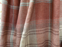 Load image into Gallery viewer, Red &amp; Beige check, lined, 3807a
