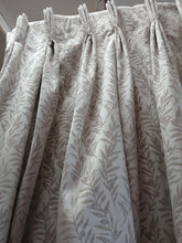 Load image into Gallery viewer, Cream with darker cream leaf design, lined &amp; I/L, 3808a
