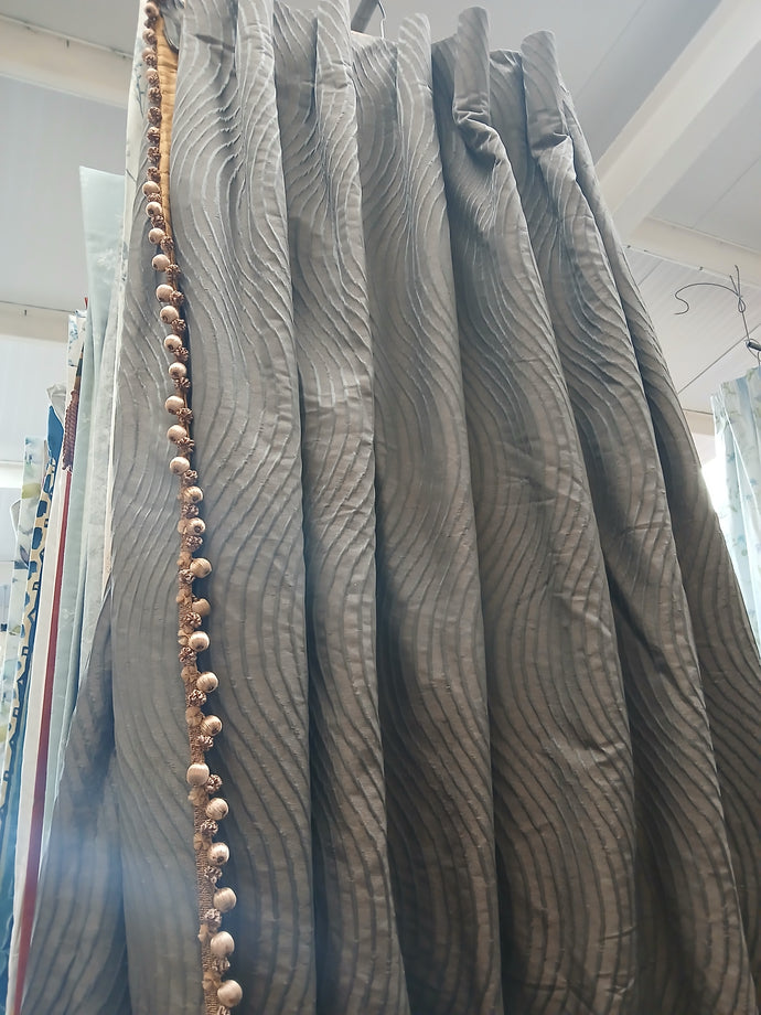 Taupe self stripe swirl design, lined in gold, I/L, 3812c
