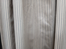 Load image into Gallery viewer, White &amp; grey ticking stripe,, B/O lined &amp; I/L, 3819a
