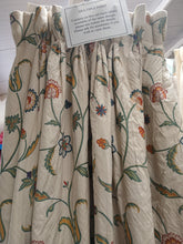 Load image into Gallery viewer, Cream with red &amp; green floral, lined &amp; I/L, 3822d

