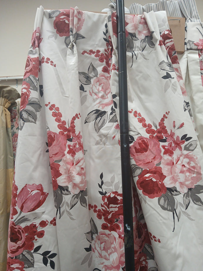 White with large pink roses, SINGLE, lined & I/L, 3831c