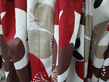 Load image into Gallery viewer, Cream b/g with large red and brown florals, lined, 3851.
