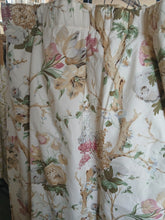 Load image into Gallery viewer, Cream b/g with green &amp; pink florals, lined &amp; I/L, 3853
