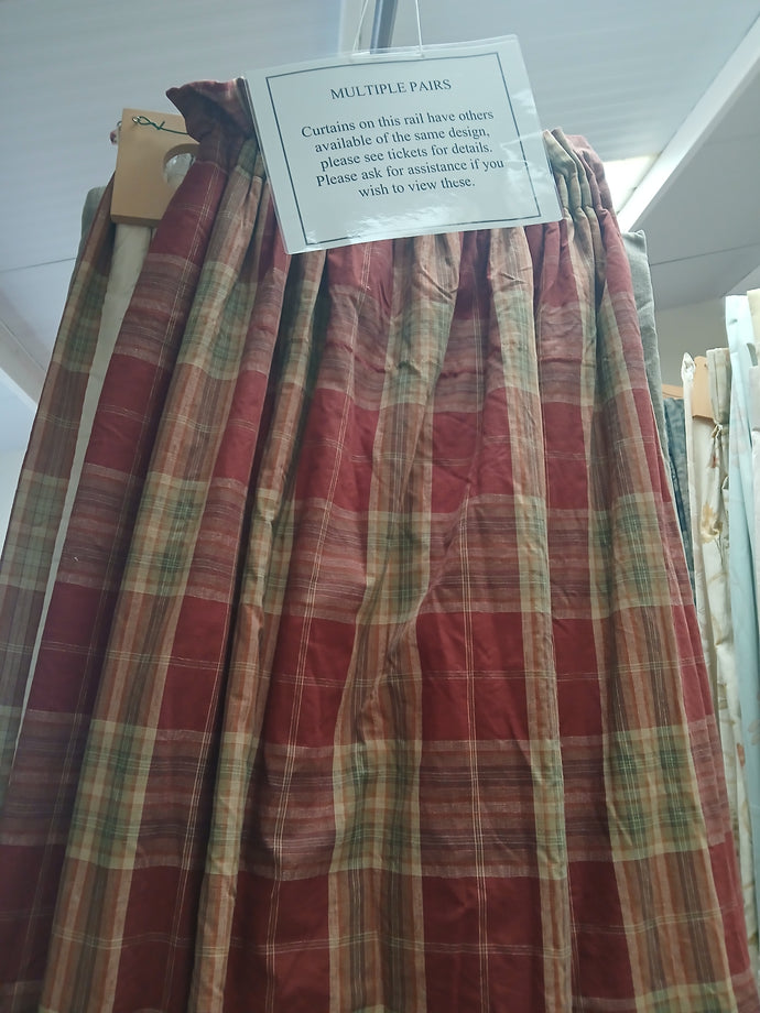 Red, green & beige check, lined & I/L, 3855a