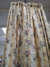 Load image into Gallery viewer, Yellow &amp; white stripe with pink florals, lined &amp; I/L, 3856.

