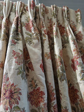 Load image into Gallery viewer, Beige with red florals, lined &amp; I/L, 3886a
