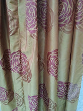 Load image into Gallery viewer, Orange silky fabric with large flower heads. Lined  3887a
