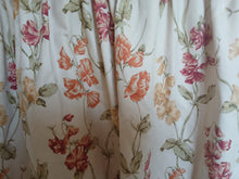 Load image into Gallery viewer, Cream with pink &amp; yellow florals, lined, 3897a
