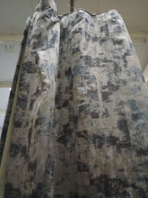 Load image into Gallery viewer, Two tone grey design, B/O lined &amp; I/L, 3898
