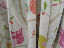 Load image into Gallery viewer, White with multi coloured birds &amp; trees, B/O lined, 3916d
