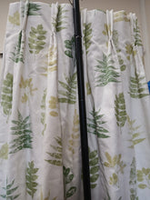Load image into Gallery viewer, White b/g with green leaf design, lined &amp; I/L, 3926b
