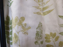Load image into Gallery viewer, White b/g with green leaf design, lined &amp; I/L, 3926b
