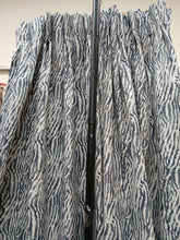 Load image into Gallery viewer, Blue &amp; white zebra style design, B/O lined, 3927e
