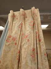Load image into Gallery viewer, Pale yellow with red florals, lined &amp; I/L, 3839c
