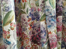 Load image into Gallery viewer, Voyage Hydrangea, pinks, lilacs &amp; blues, lined &amp; I/L, 3939d
