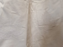 Load image into Gallery viewer, Cream leaf self pattern, lined &amp; I/L, 3941c
