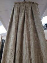 Load image into Gallery viewer, Plain taupe velvet, lined &amp; I/L, 3941g
