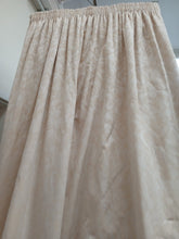 Load image into Gallery viewer, Cream with darker beige design, lined &amp; I/L, 3946d

