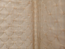 Load image into Gallery viewer, Cream with diamond pattern, lined &amp; I/L, 3948a
