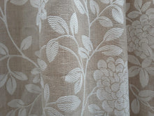 Load image into Gallery viewer, Jane Churchill "Grovehurst" cream self pattern, lined, 3952a
