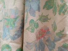 Load image into Gallery viewer, Cream b/g with pale blue/green/pink florals, lined &amp; I/L, 3957a
