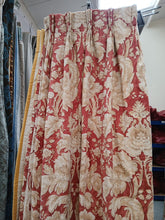 Load image into Gallery viewer, Red b/g with large gold florals, lined &amp; I/L, 3957b
