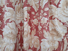 Load image into Gallery viewer, Red b/g with large gold florals, lined &amp; I/L, 3957b

