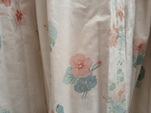 Load image into Gallery viewer, Cream b/g with pink/peach florals, lined, 3967a
