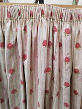 Load image into Gallery viewer, Pale Pink Stripe with Roses Lined 3975a
