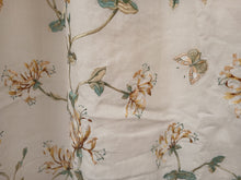 Load image into Gallery viewer, Colefax &amp; Fowler "Honeysuckle", embroidered, lined &amp; I/L, 3976a
