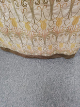 Load image into Gallery viewer, Cream b/g with yellow Tulip &amp; green leaf design &amp; green border, Lined Pencil pleat 3997a
