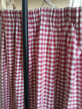 Load image into Gallery viewer, Red &amp; White check, B/O lined &amp; I/L,4007a

